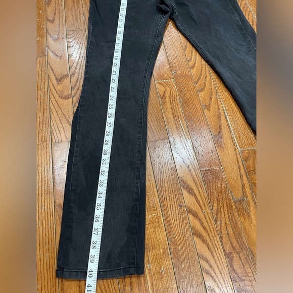 Classic Black Skinny Jeans for Men - Picture 5 of 16